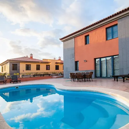 Antonia - Oceanview Antonia With Private Swimming Pool In Costa Adeje