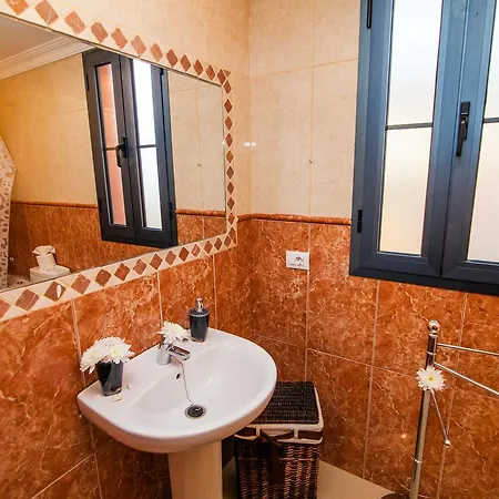 Antonia - Oceanview Antonia With Private Swimming Pool In Costa Adeje אדחה