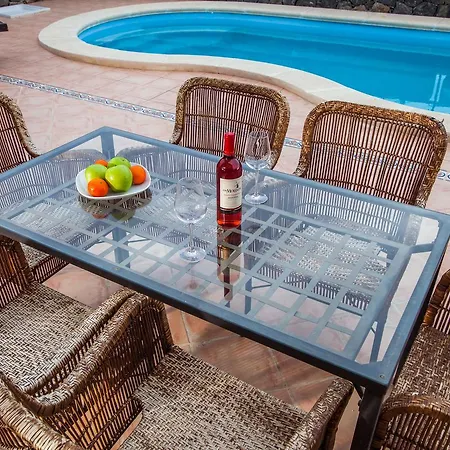 Antonia - Oceanview Antonia With Private Swimming Pool In Costa Adeje וילה